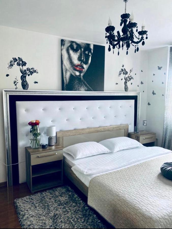 Apartament Lux Crialy - 75 M2 - Free Parking Timişoara Exterior foto
